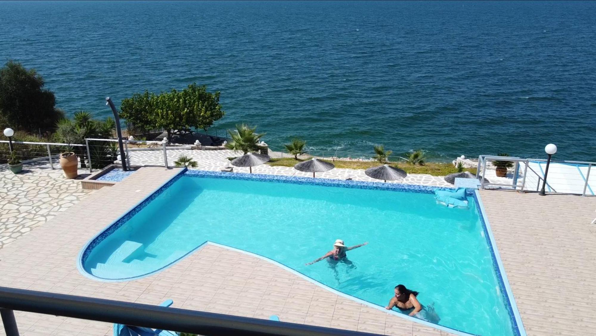 Iris Villas Spárton Esterno foto